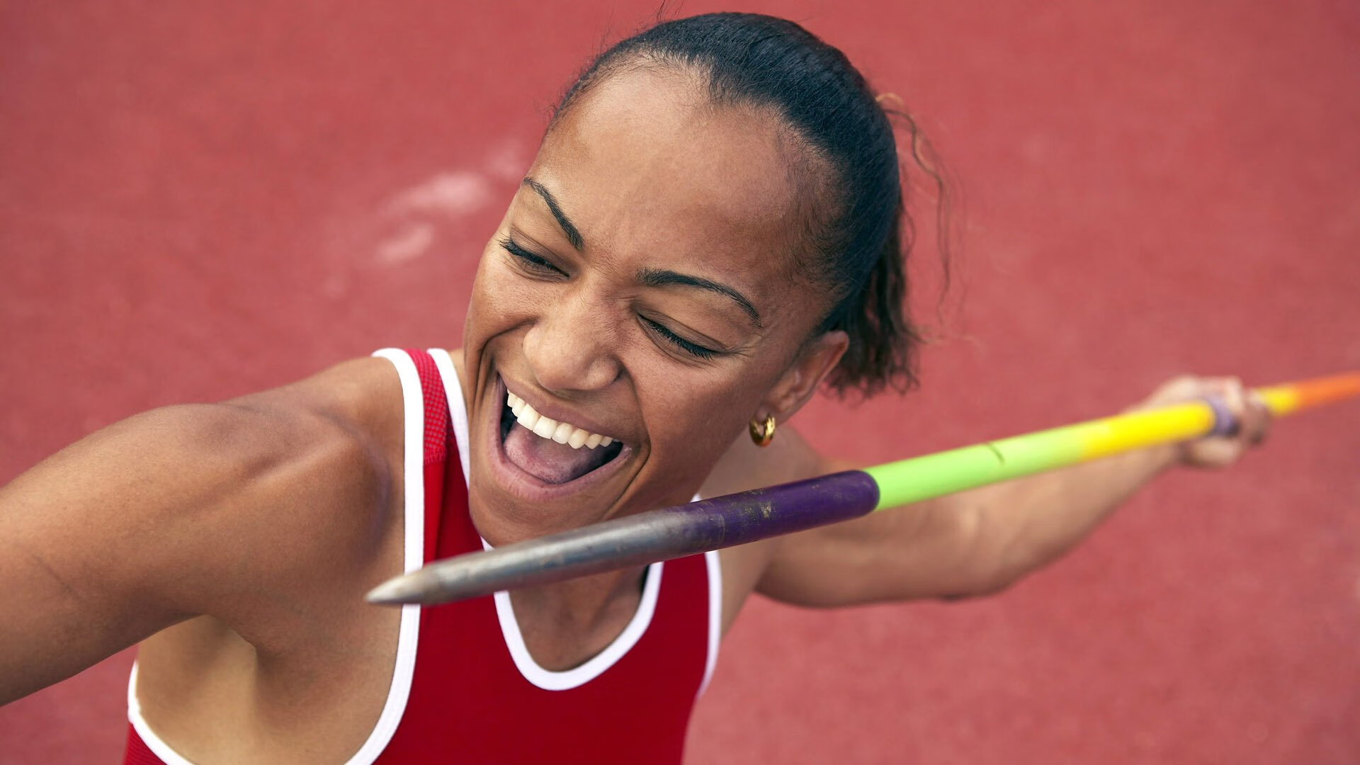 绿茵场上的唯一性，当欧洲红魔遇见非洲雄狮，C罗的硬仗哲学如何跨越时空共鸣？